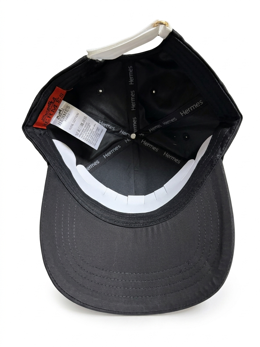 The Signature H. Monogram Canvas Cap | Noir