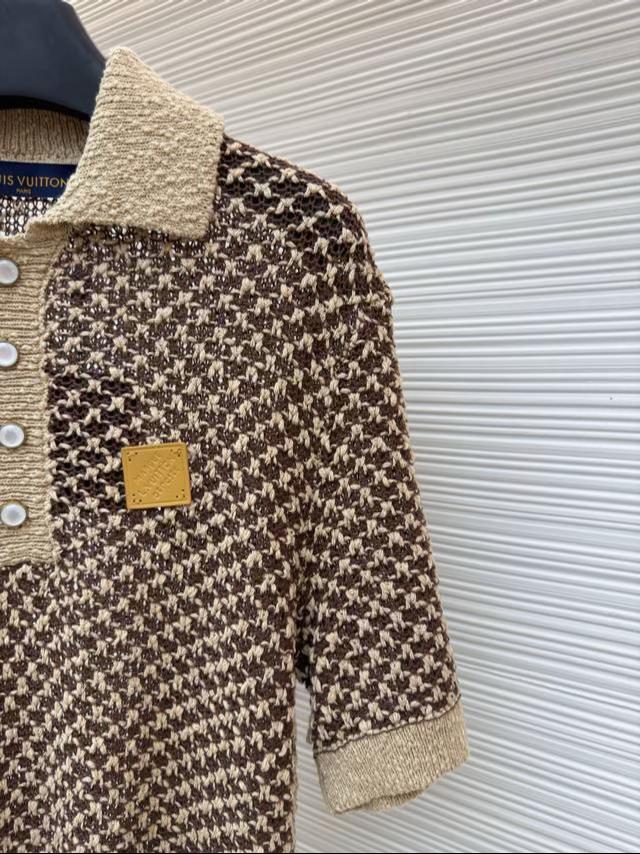LV Elegant Textured Jacquard Knit Polo