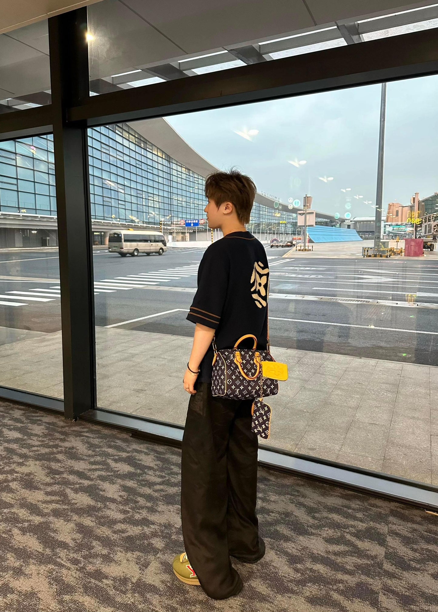 Lv Knitted Short-Sleeved Baseball Shirt