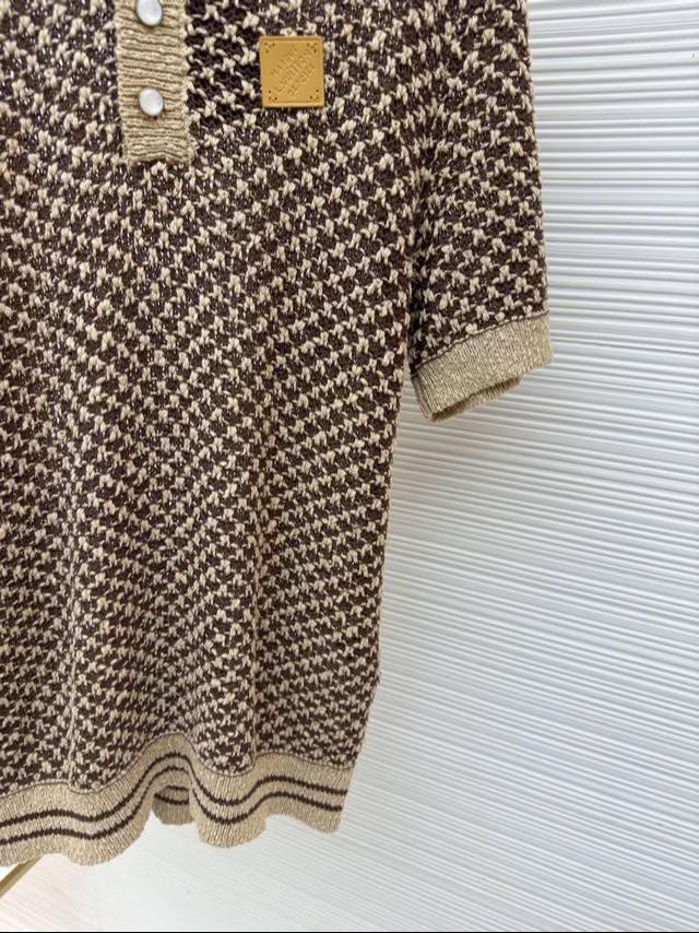 LV Elegant Textured Jacquard Knit Polo
