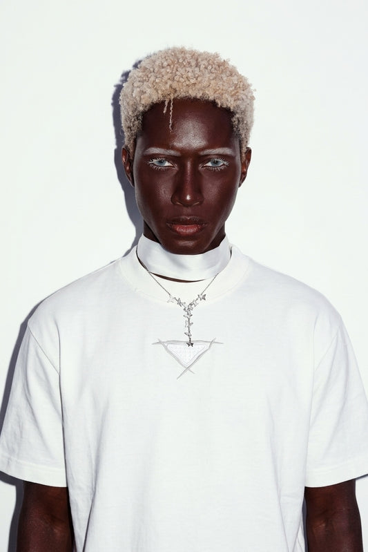 PRA. Linear Contour Embroidered T-Shirt